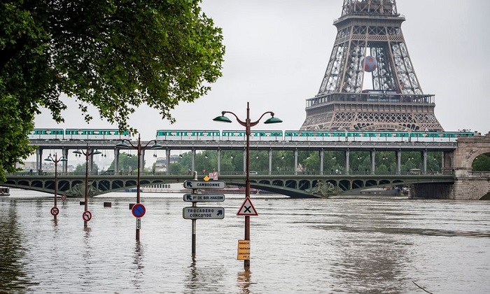 Paris floods: `There`s something terrifying about it`